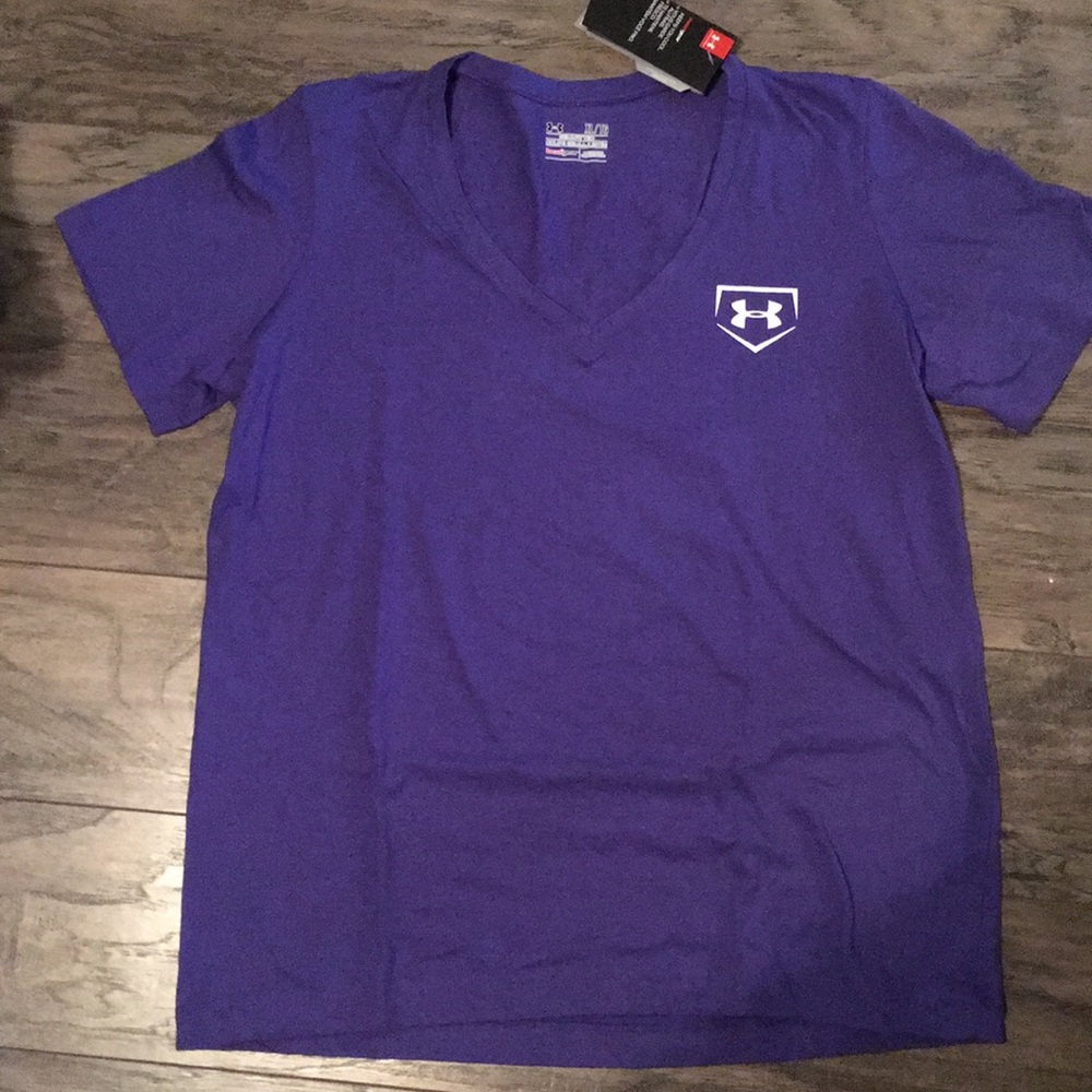 Under Armour purple heat gear v neck T-shirt XL